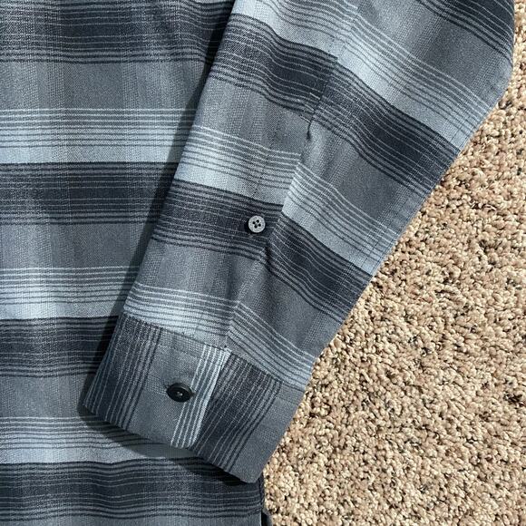 Lululemon Shirt Mens Large Plaid Button Up Long Sleeve Polyester Casual - Picture 4 of 8